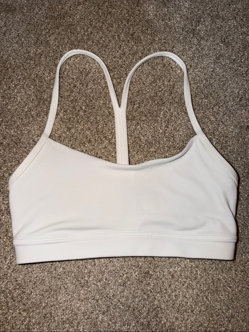 Lululemon flow y bra nulu